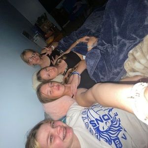 Meet your Posher, Dani